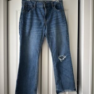 Old Navy Women’s Cropped Kick Distressed Jeans